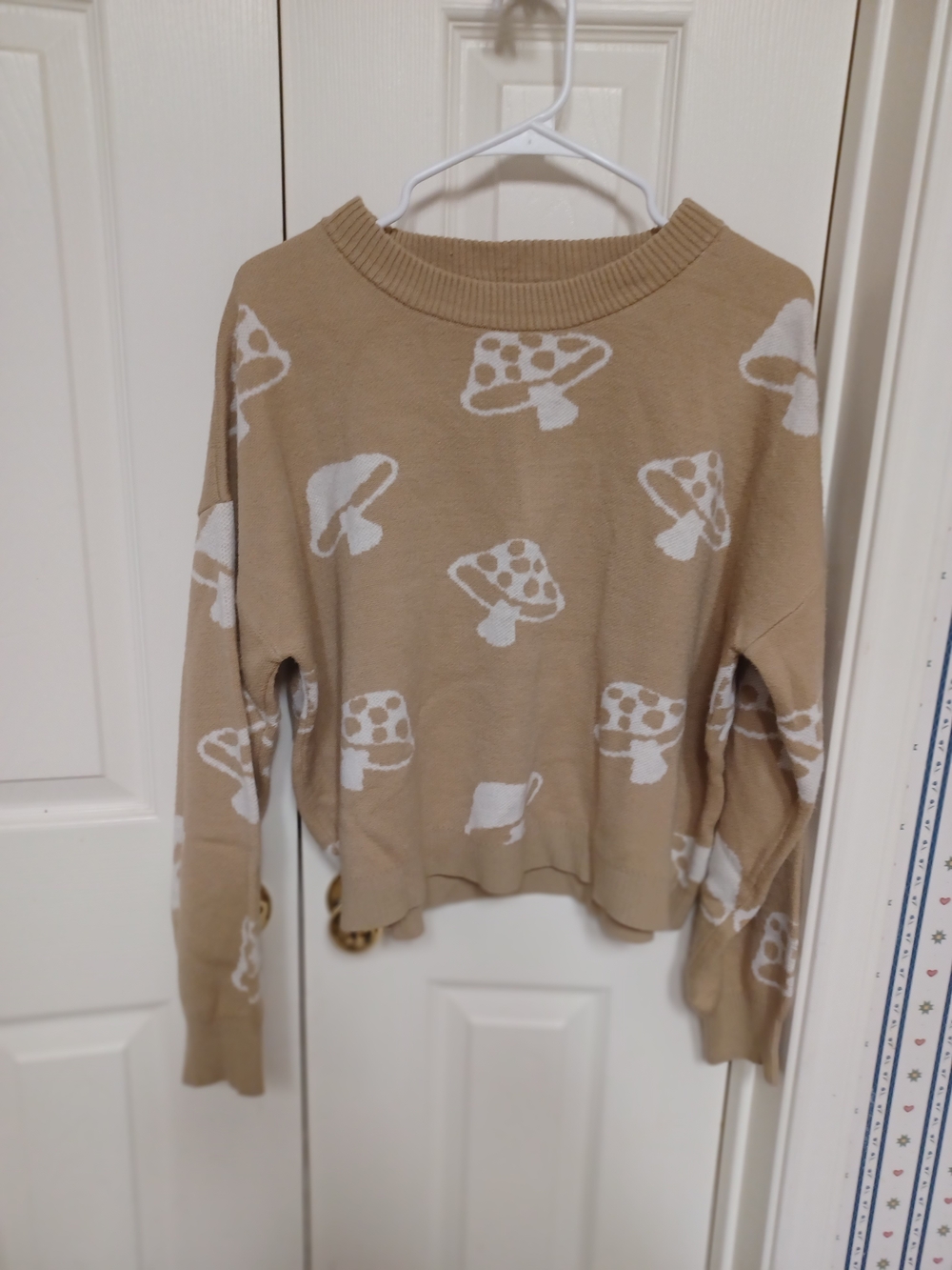 No Boundaries Beige Mushroom Print Crewneck Sweater